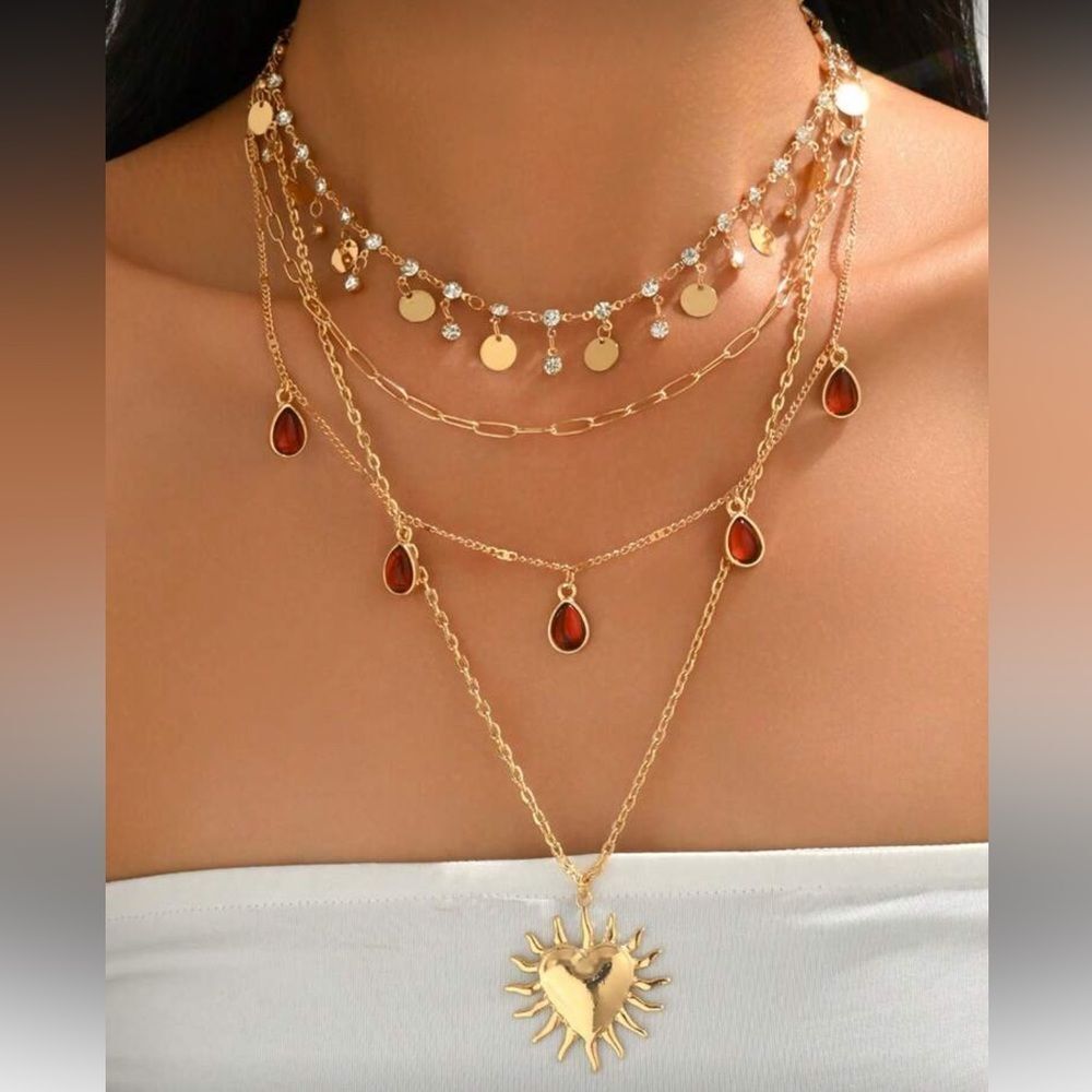 Gold Heart Pendant Necklace M573